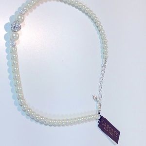 Carolee pearl necklace with eye catching shine.